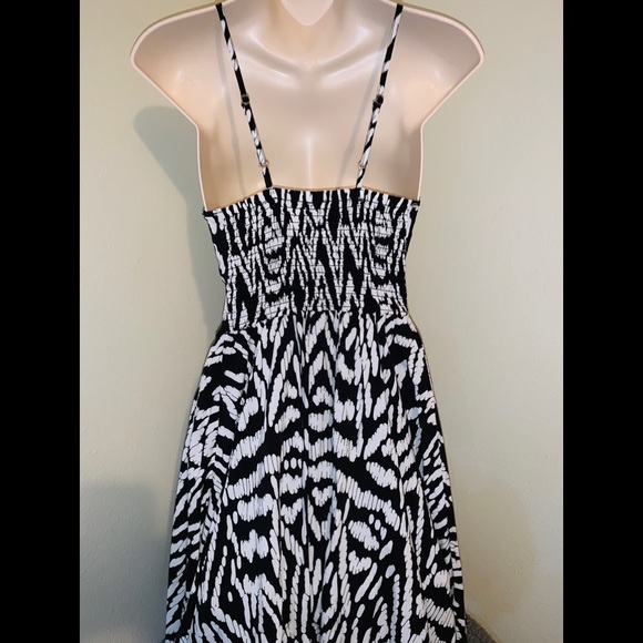 Aeropostale Beautiful pattern racerback sundress - Picture 10 of 11